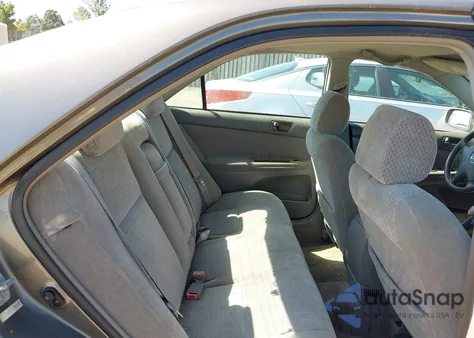 2002 Toyota Camry Le from USA, damaged, VIN 4T1BE32K12U589738